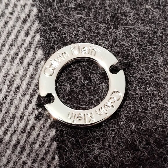 Calvin Klein gray/black/white plaid scarf, excellent used condition - Picture 3 of 4